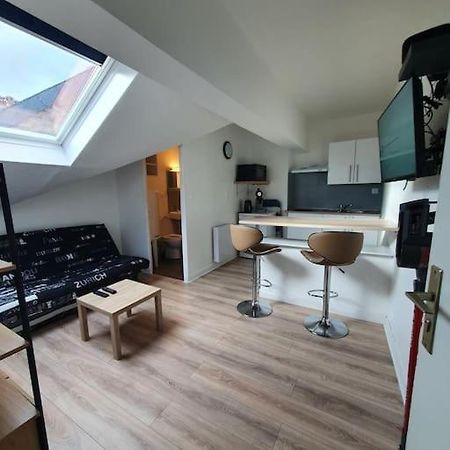 Апартаменты Le Studio Du Moulin Шарлевиль-Мезьер Экстерьер фото